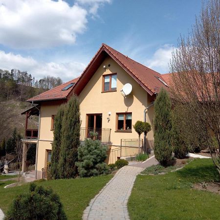 Pokoje Goscinne Monti Kudowa-Zdrój Exterior foto