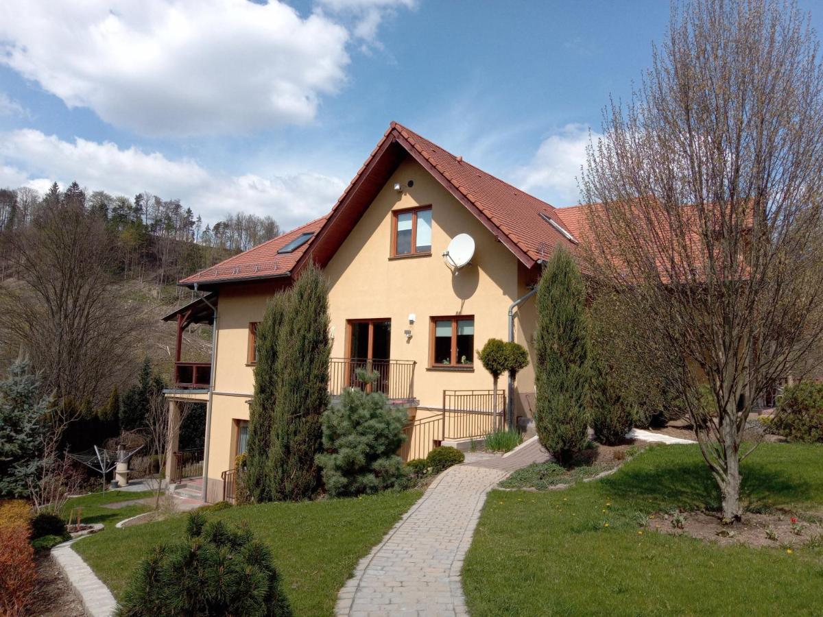 Pokoje Goscinne Monti Kudowa-Zdrój Exterior foto