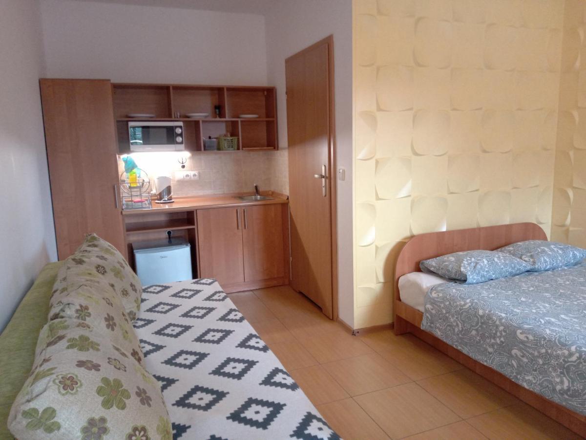 Pokoje Goscinne Monti Kudowa-Zdrój Exterior foto